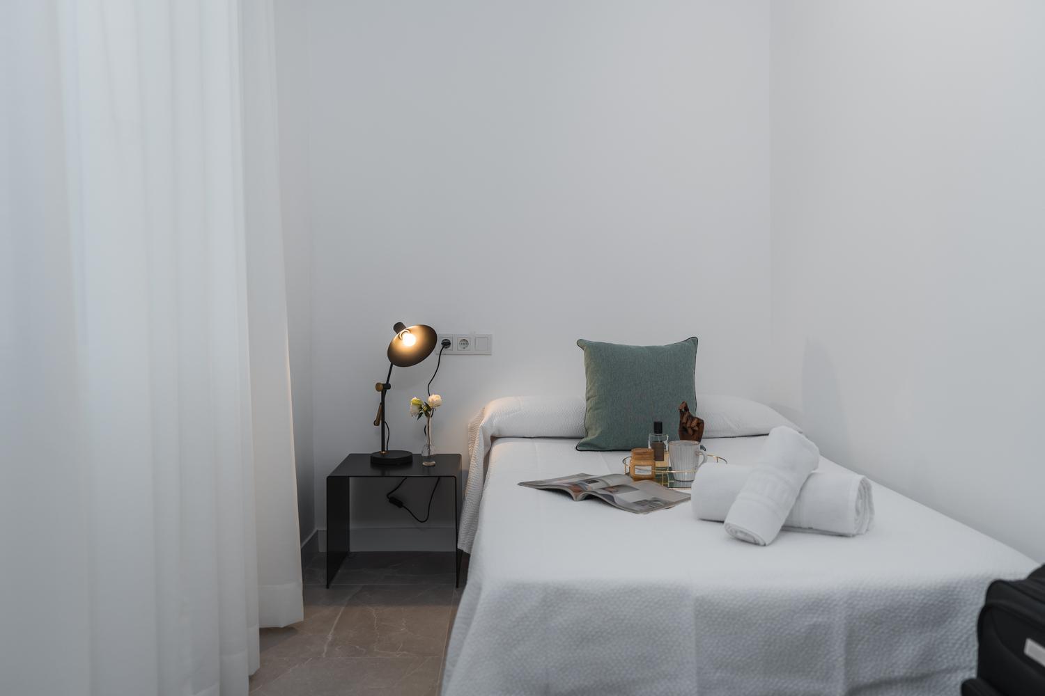 Tuguest Buensuceso Apartment Гранада Екстер'єр фото